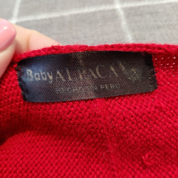 Baby Alpaca Red Poncho Sweater Crew Neck Cable Knit Made in Peru - Picture 2 of 7